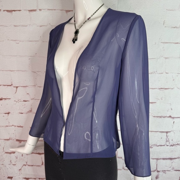 Sheer lightweight Periwinkle Blue Three Quarter Inch Sleeve Shrug Top Size XS - Picture 10 of 15